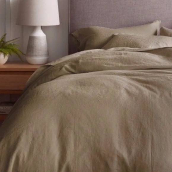 NWT Quince European Linen Twin Duvet Cover Set With Matching Sham in Aloe - Picture 3 of 5